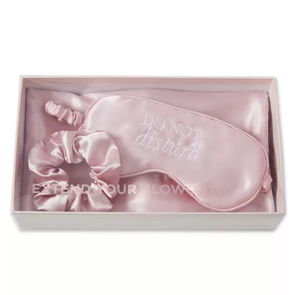 Macy's Accessories - Extend Your Blowout/Satin pillowcase,eye mask,scru